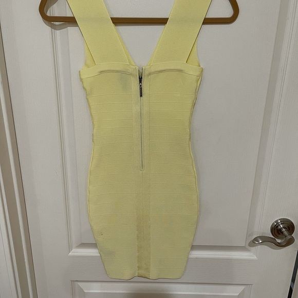 Worn once Marciano bandage dress XXS - Picture 3 of 4
